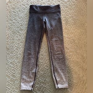 GAP fit women’s Ombre Black and Gray Leggings